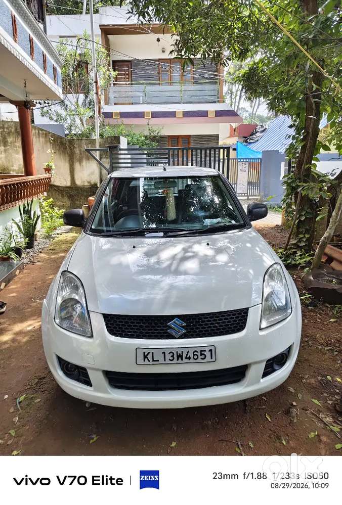 Maruti Suzuki Swift Vxi 2011