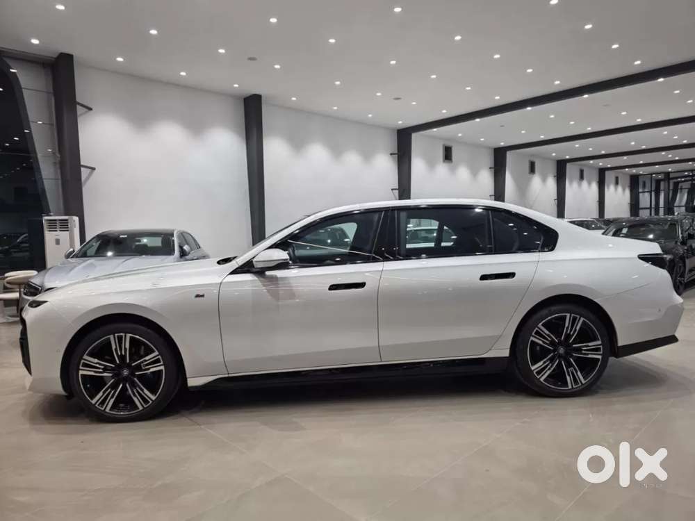 Bmw I7, 2023, Electric