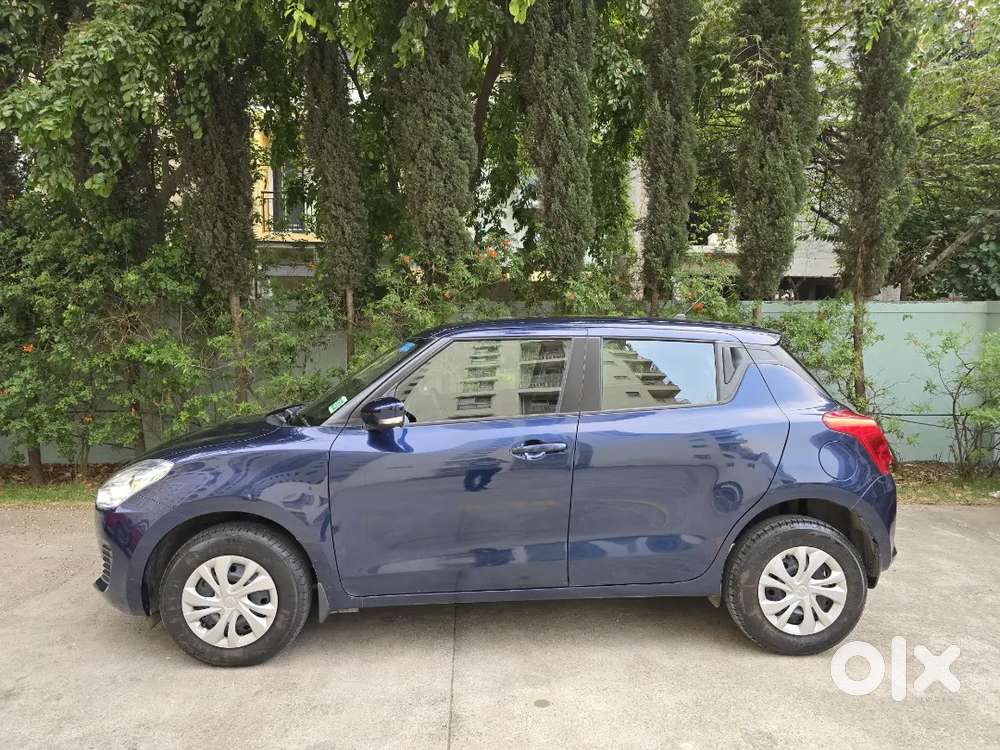Maruthi Suzuki Swift 2021 Vxi Amt Single Owner 14000km Showroom Maint