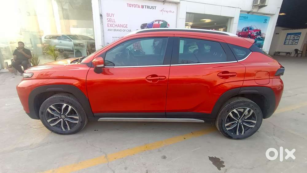 Toyota Urban Cruiser Taisor V 1.0 Petrol At, 2024, Petrol