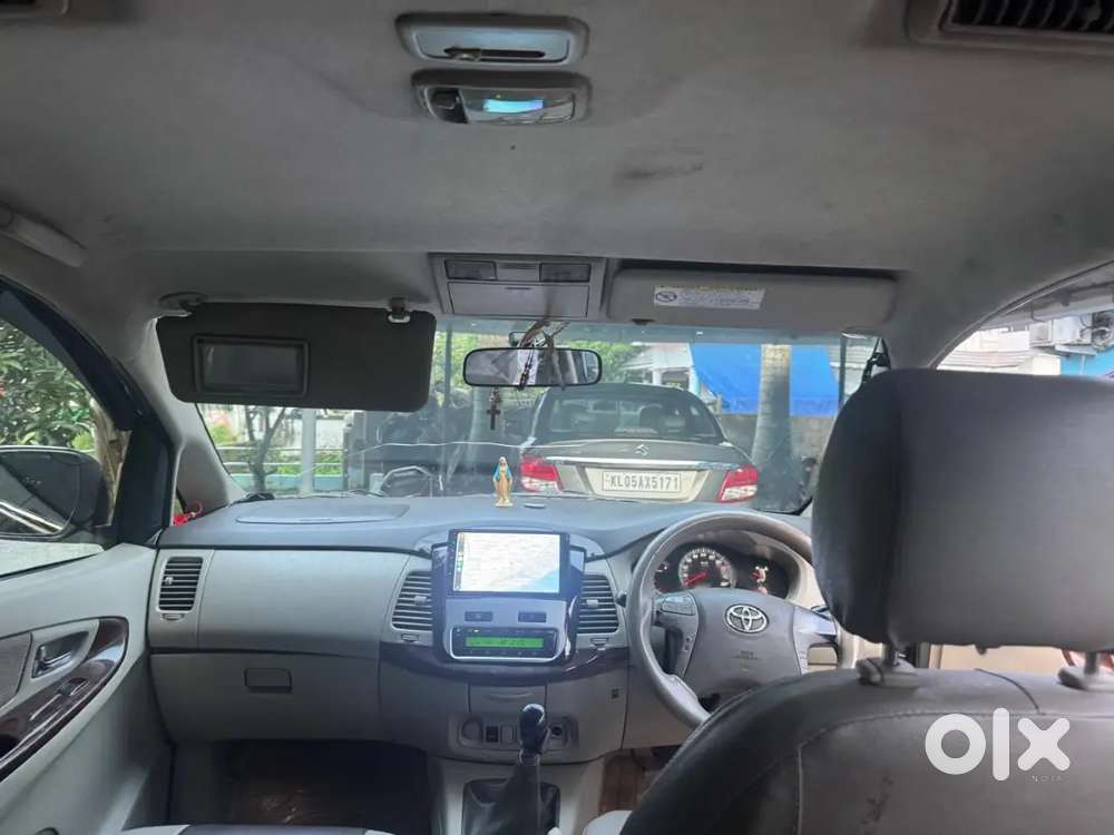 Toyota Innova 2.5 V 2012 Diesal