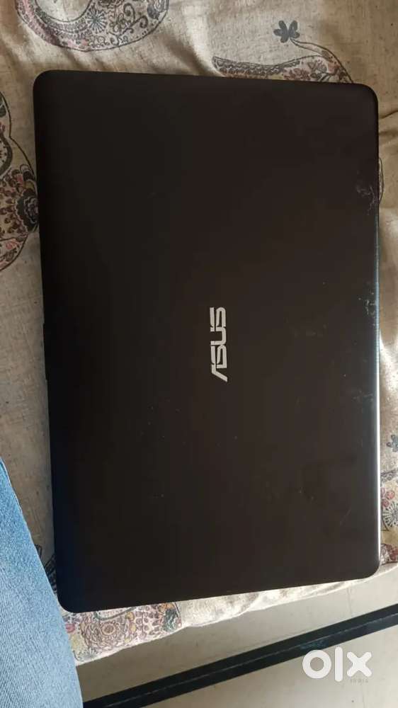 ASUS X540YA Laptop  4GB RAM  1TB HDD  15.6