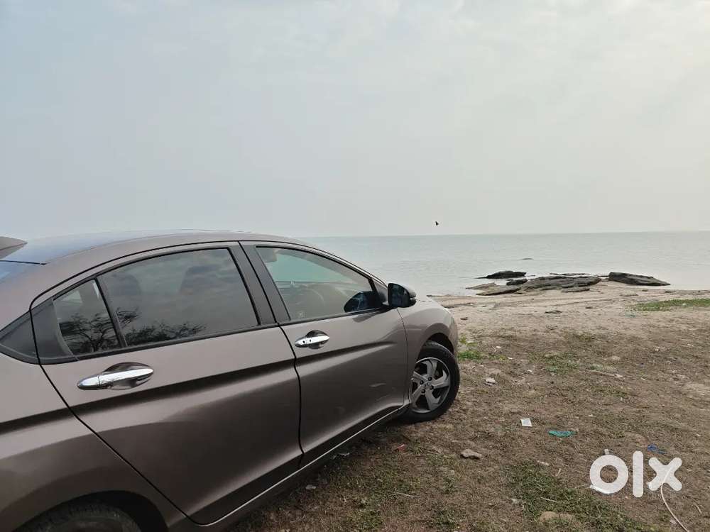 Honda City 2015 Petrol Topend Cvt 42kms