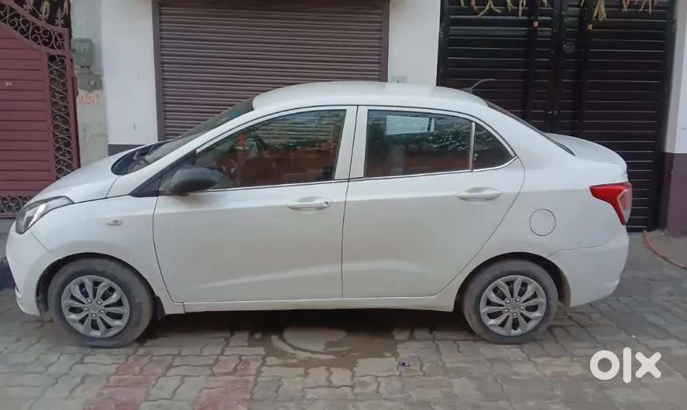 Hyundai Xcent 2016 Cng Third Owner