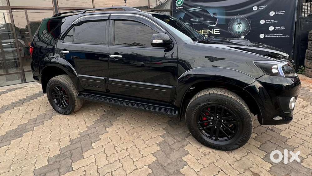 Toyota Fortuner Diesel 2012