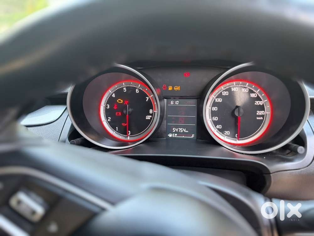 Maruti Suzuki Swift Vxi + Manual, 2020, Petrol