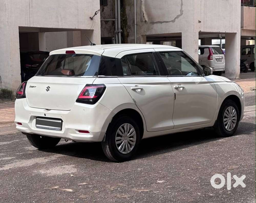 Maruti Suzuki Swift 1.2 Vxi (o), 2024, Petrol