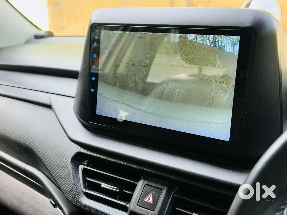 Maruti Suzuki Brezza 1.5 Lxi Smart Hybrid, 2024, Petrol