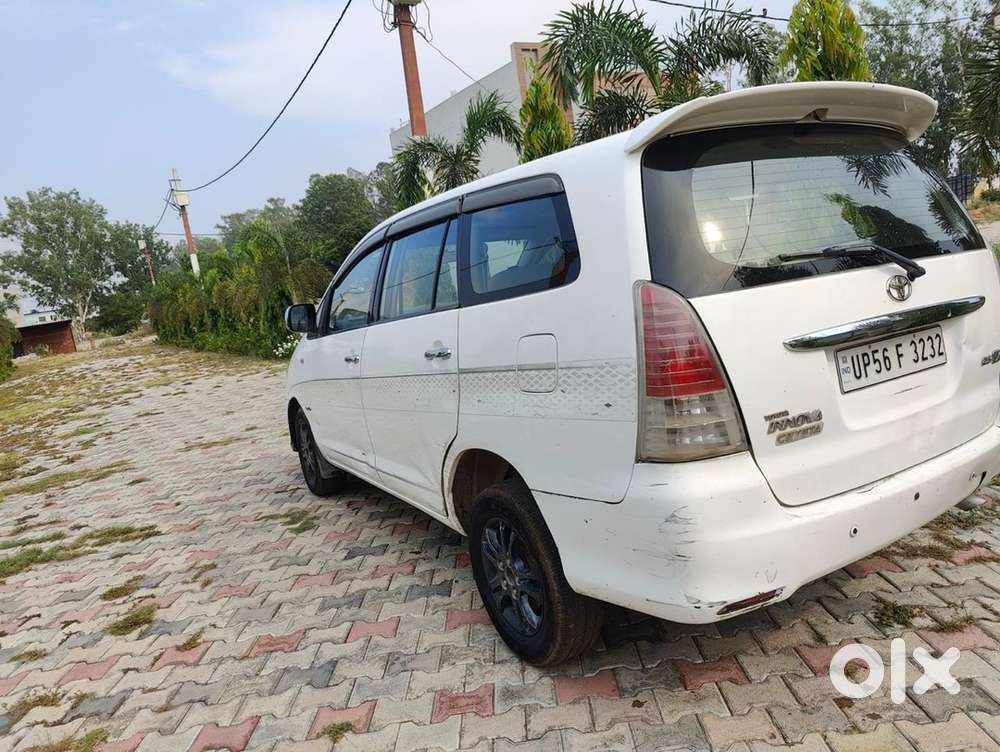 Toyota Innova Diesel 2011 Car
