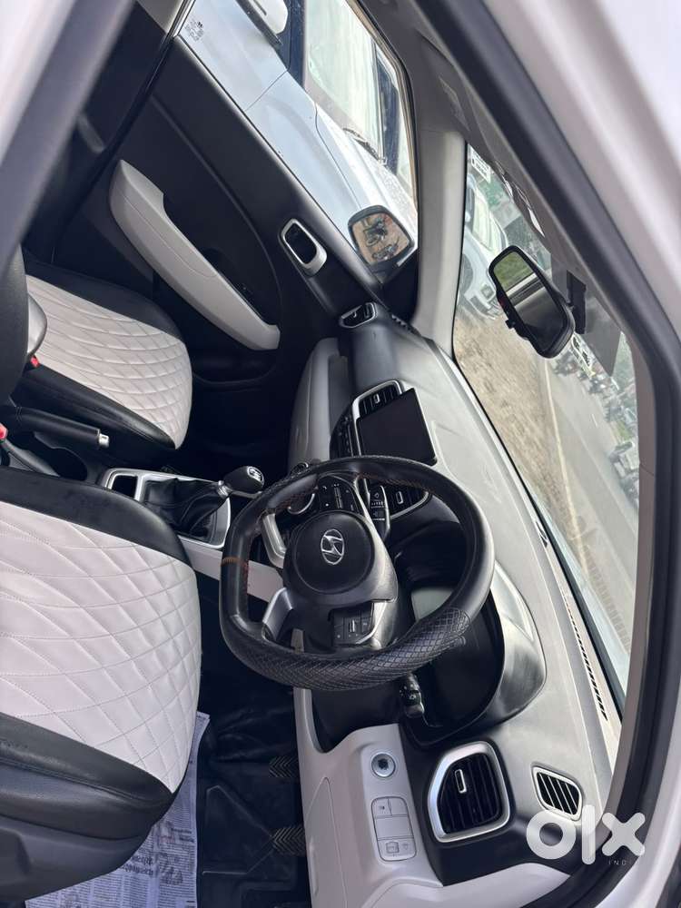Hyundai Venue, 2023, Petrol