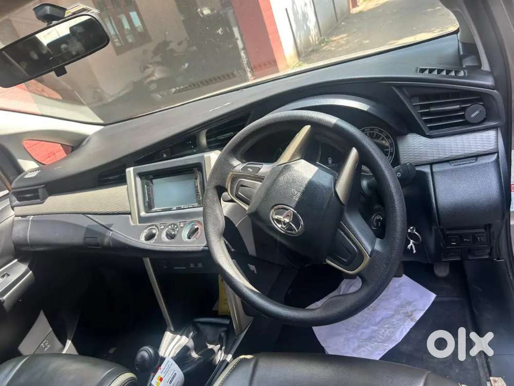 Toyota Innova Crysta G 2016