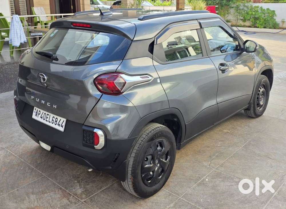 Tata Punch 1.2 Revotron Adventure Camo Rhythm, 2024, Petrol