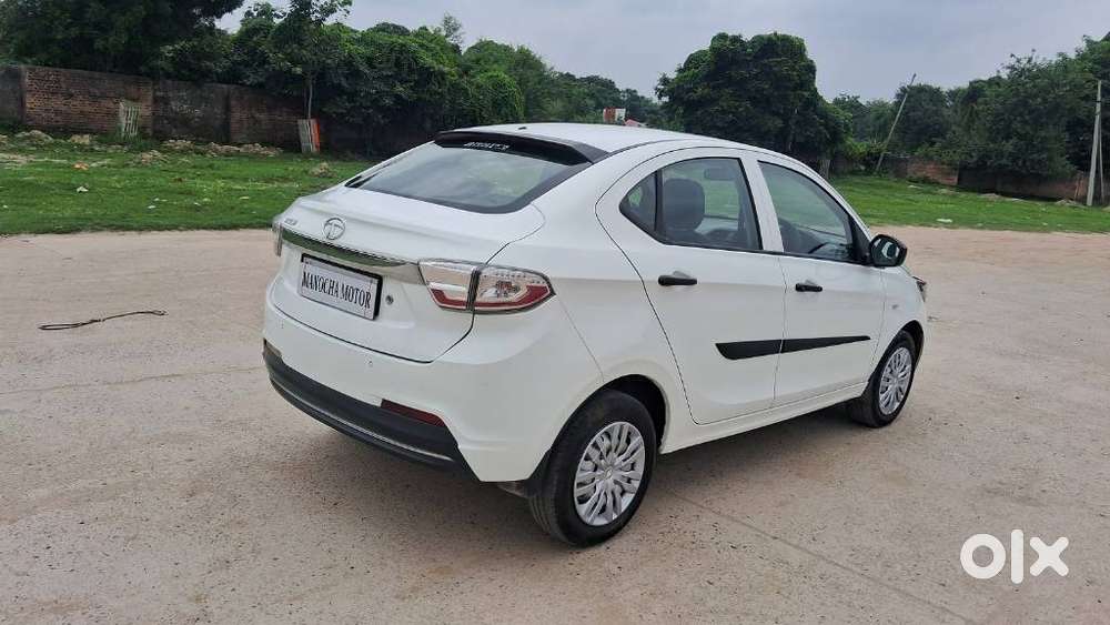 Tata Tigor Xe, 2022, Petrol