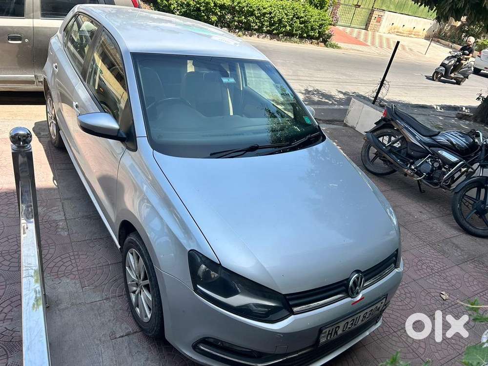Polo (superb Condition)