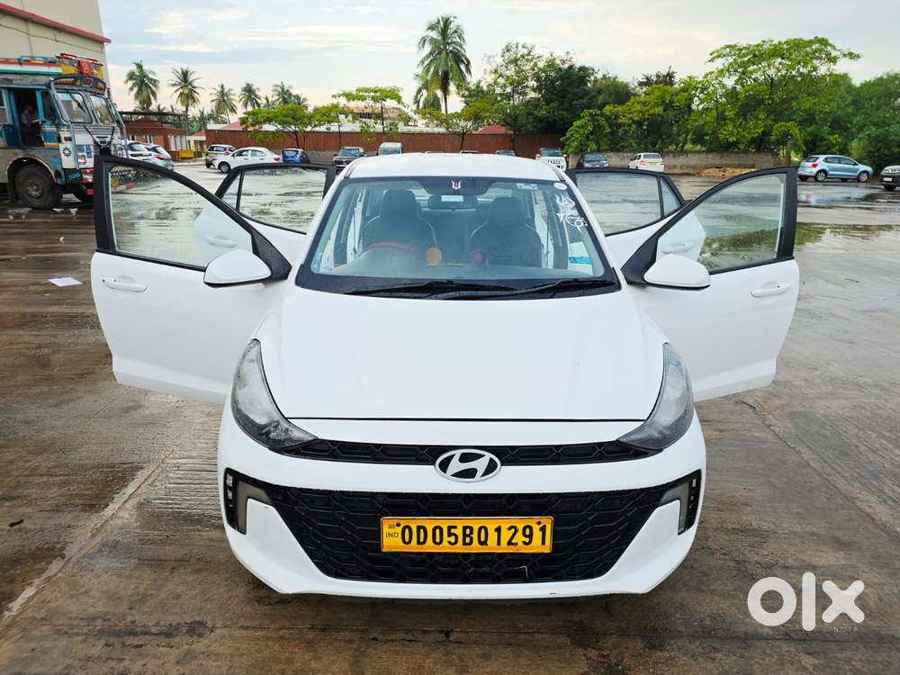 Hyundai Aura 1.0 Sx Plus Petrol, 2024, Cng & Hybrids