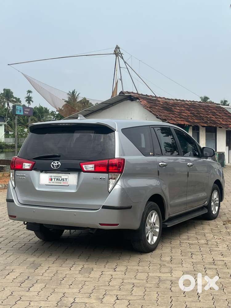 Toyota Innova Crysta