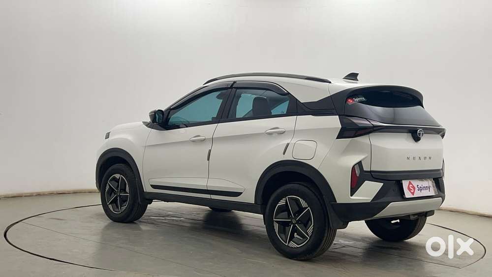 Tata Nexon Creative Plus 1.2 Revotron Petrol 6 Mt, 2024, Petrol