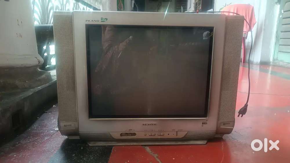 Want to sell my Colour television ,