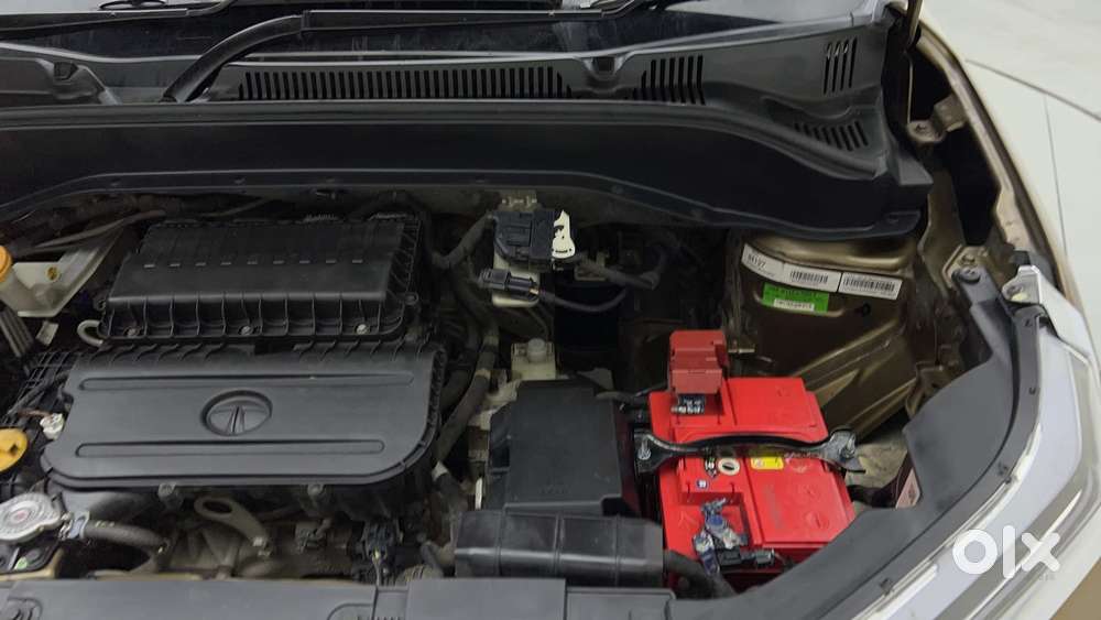 Tata Punch 1.2 Revotron Creative Amt Dual Tone, 2022, Petrol