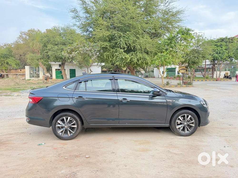 Skoda Slavia 2025 Petrol 7000 Km Driven