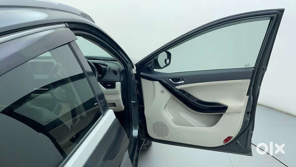 Tata Nexon 1.2 Revotron Xz Plus (s), 2023, Petrol