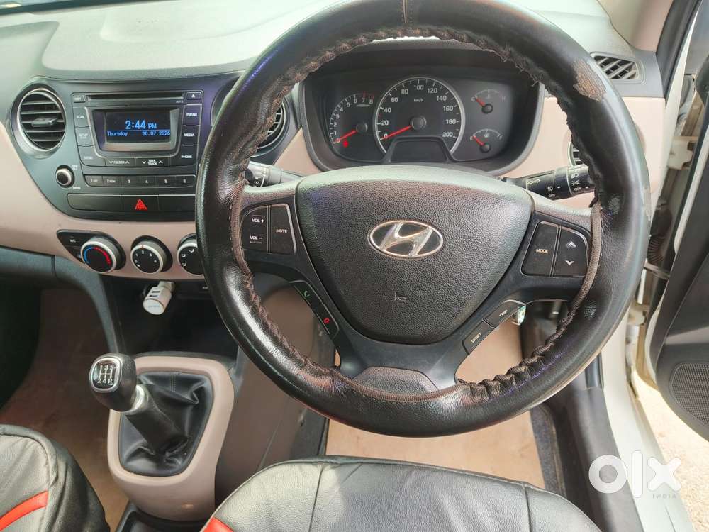 Hyundai Grand I10 Sportz Edition, 2015, Petrol