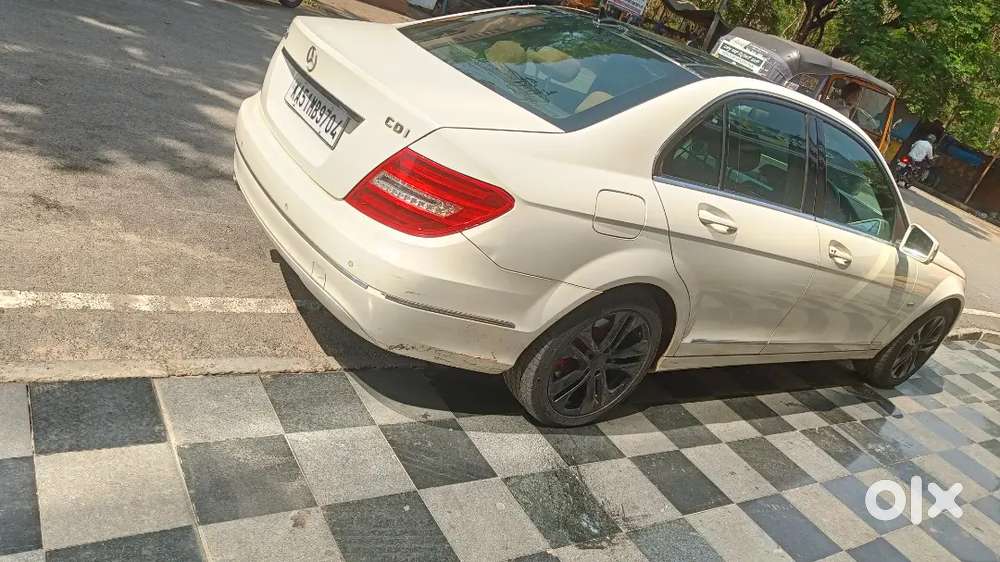 Mercedes-benz C-class 2011 Diesel 120000 Km Driven