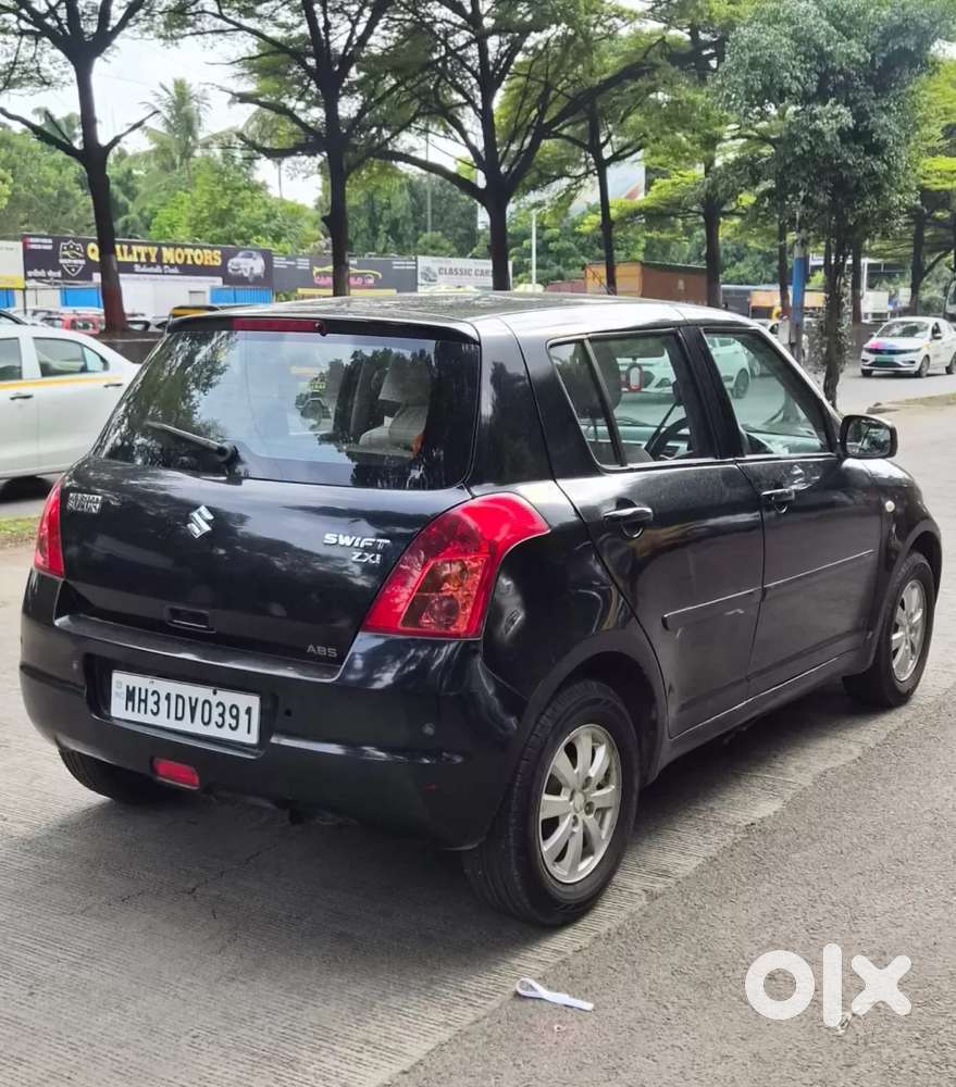 Maruti Suzuki Swift Zxi Bsiv, 2011, Petrol