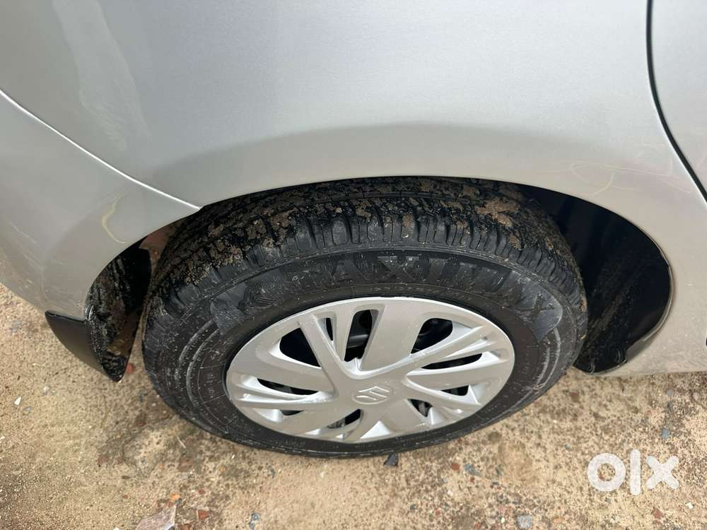 Maruti Suzuki Swift Vxi + Manual, 2017, Petrol