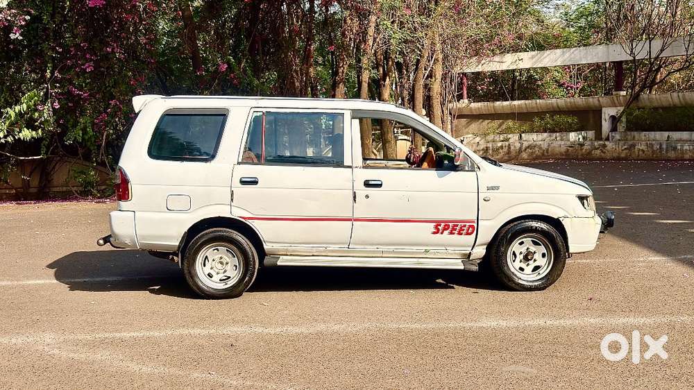 Chevrolet Tavera 2005 Diesel Well Maintained