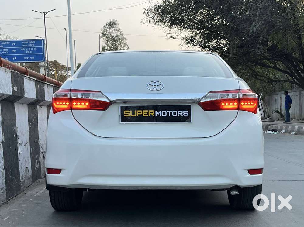 Toyota Corolla Altis 2013-2017 Vl At, 2015, Petrol