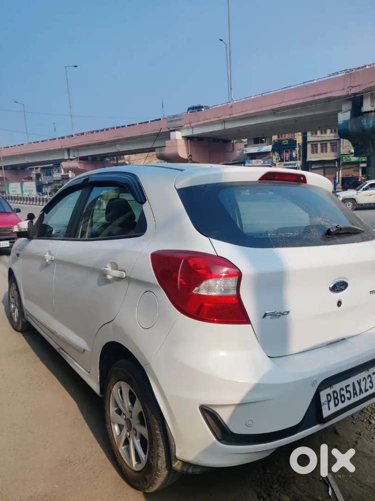 Ford Figo Titanium 1.2 Petrol