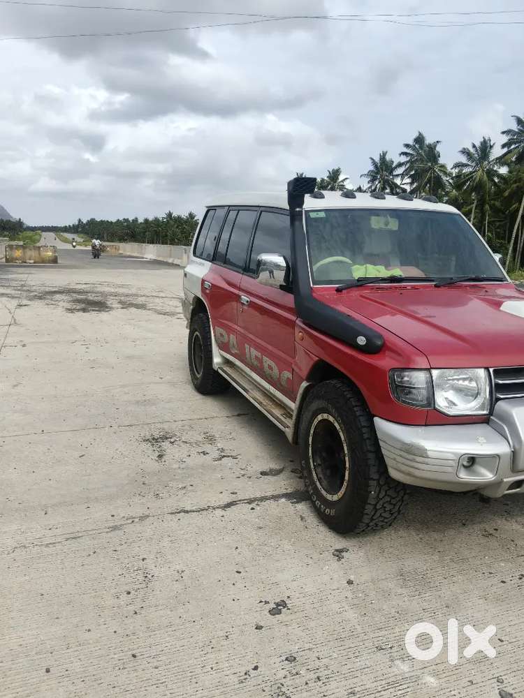 Mitsubishi Pajero Sfx 2012