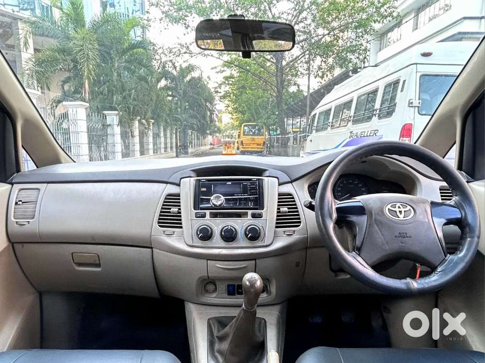 Toyota Innova 2.5 G (diesel) 8 Seater, 2012, Diesel
