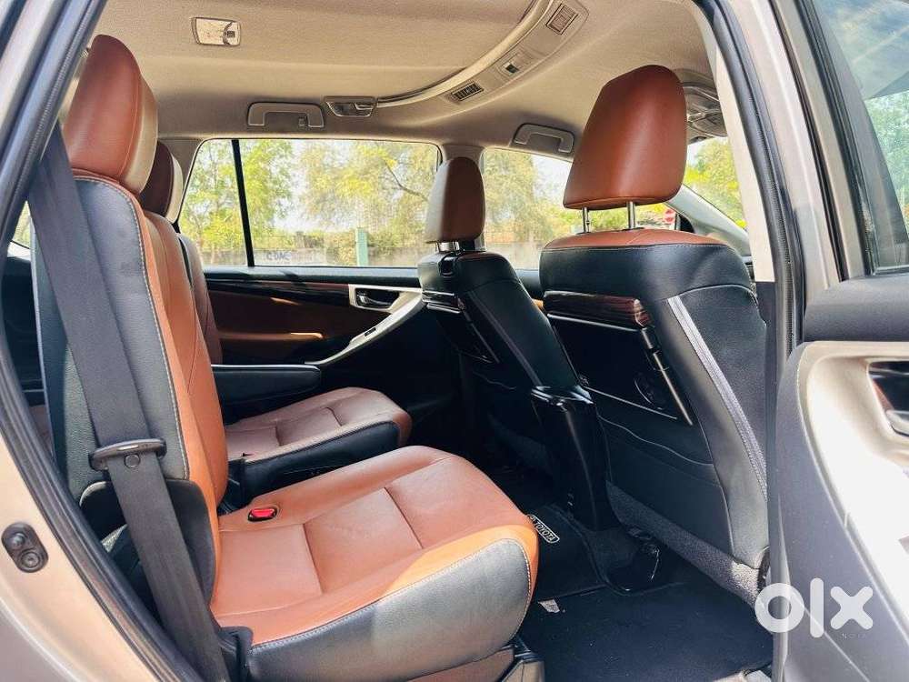 Toyota Innova Crysta 2.8z Automatic, 2017, Diesel