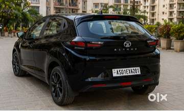 Altroz Xz+ Petrol 1.2 Rtn Dark Edition