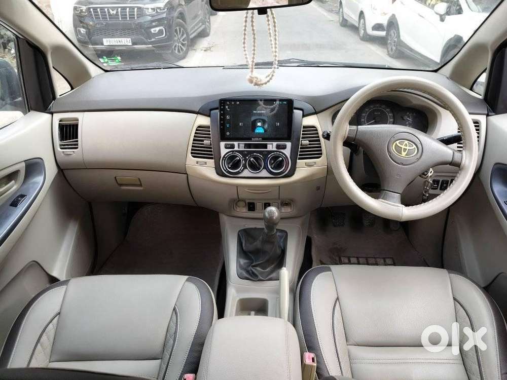 Toyota Innova 2.5 G (diesel) 7 Seater, 2011, Diesel