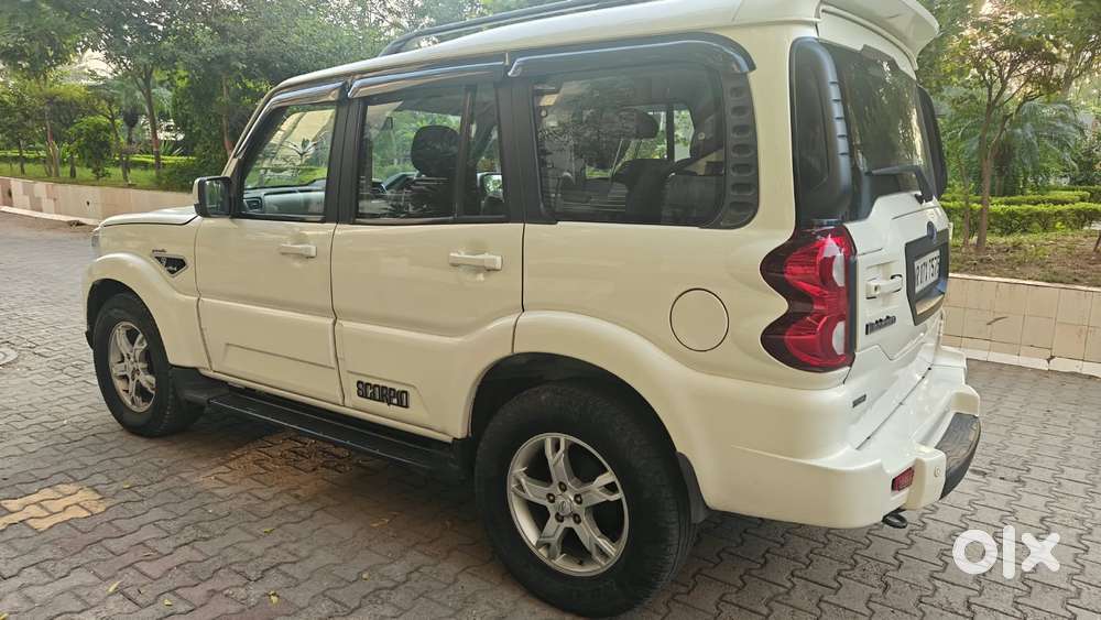 Mahindra Scorpio S10 At 4wd, 2016, Diesel