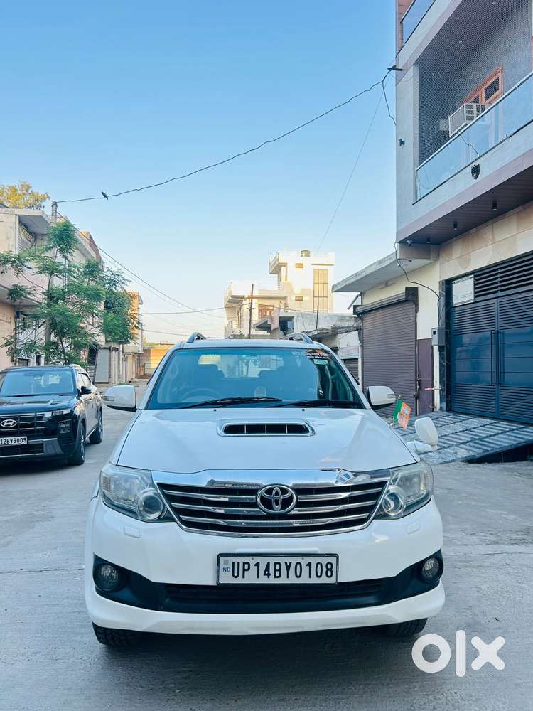 Toyota Fortuner 3.0 4x4 Manual, 2013, Diesel