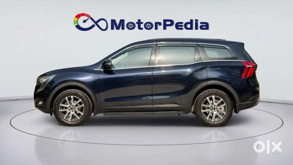 Mahindra Xuv700 2.0 Ax 7 Petrol At Str, 2024, Petrol