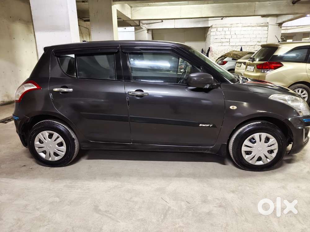 Maruti Suzuki Swift Lxi Option, 2017, Petrol