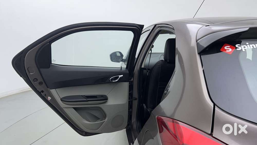 Tata Tiago Xza, 2018, Petrol