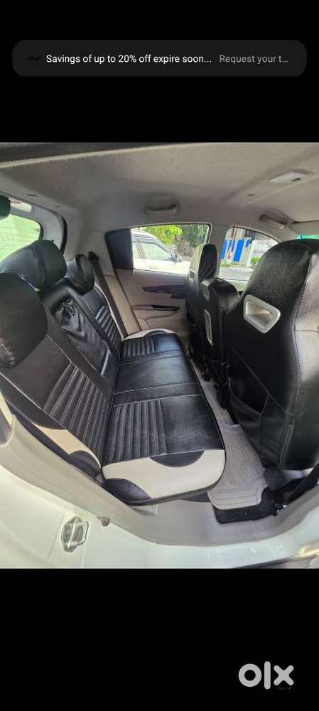 Mahindra Kuv 100 Mahindra-kuv-100-d75-k8, 2016, Petrol