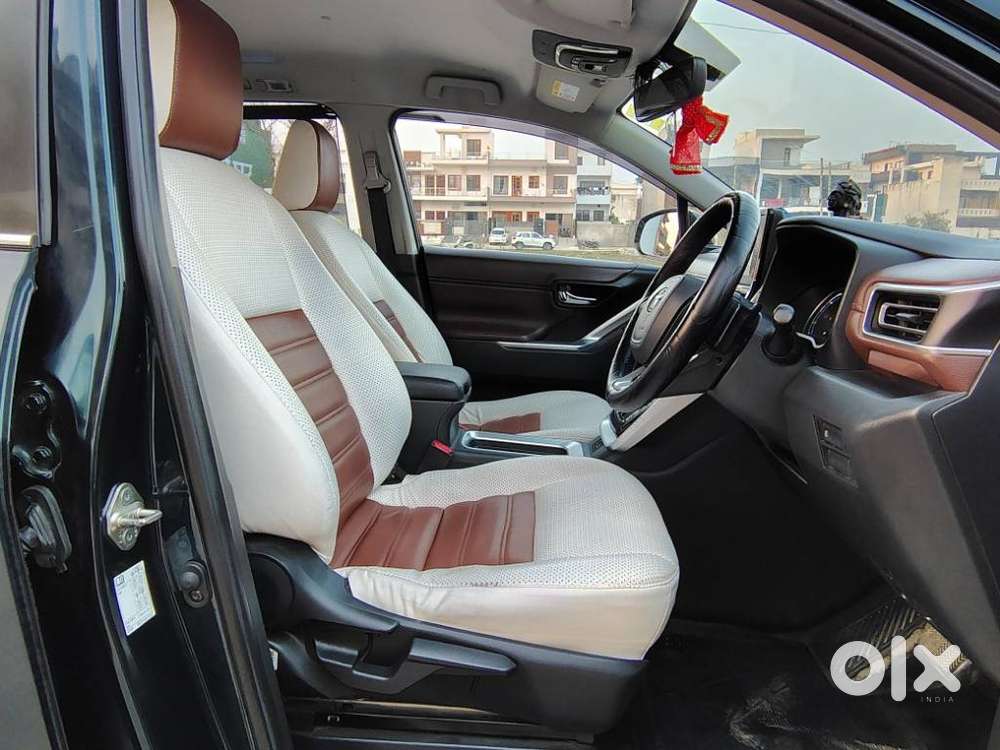 Toyota Innova Hycross 2.0 Vx Hybrid 7 Str, 2023, Electric