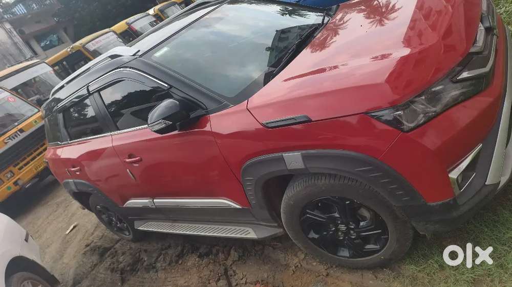 Maruti Suzuki Brezza 2023 Zxi Cng Dual Tone
