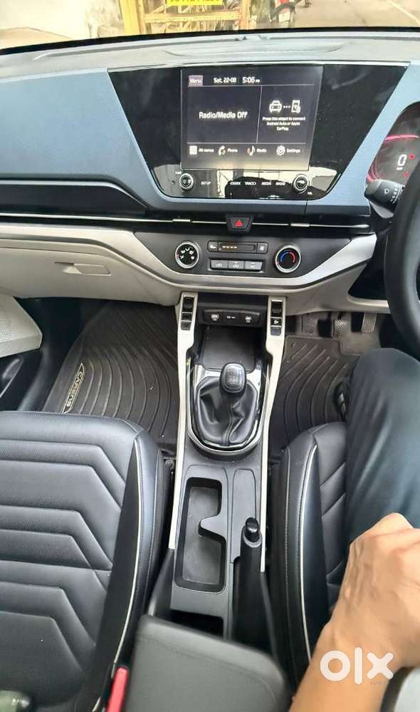Kia Carens G1.5 6mt Gravity, 2025, Petrol