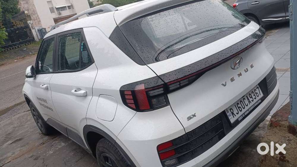 Hyundai Venue, 2024, Petrol