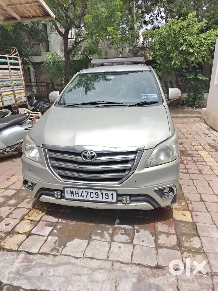 Toyota Innova V Diesel 2015