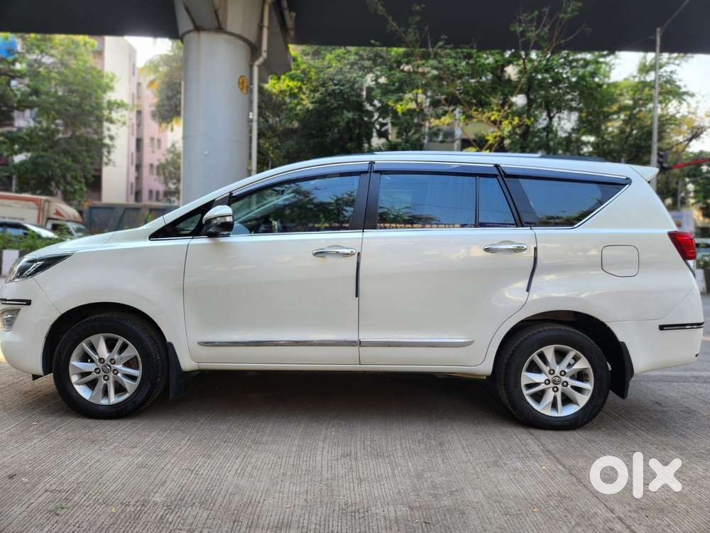 Toyota Innova Crysta 2.4 V, 2017, Diesel