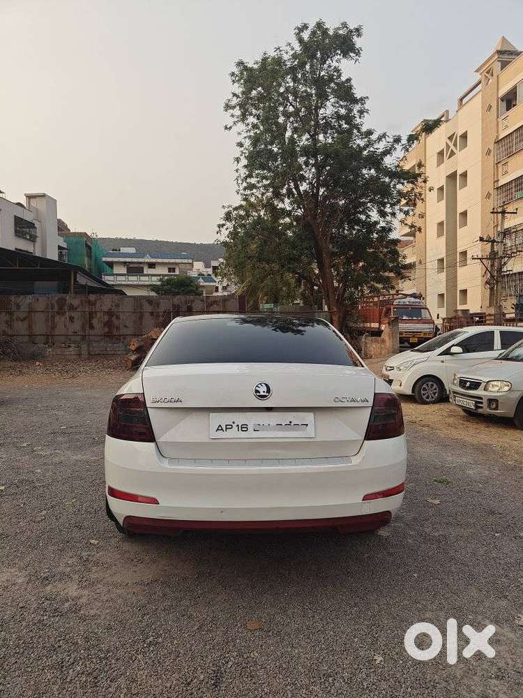 Skoda Octavia 2.0 Tdi Style Plus At, 2016, Diesel